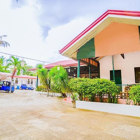 Oyo 875 Madhavi Beach Resort Balibago Eksteriør billede