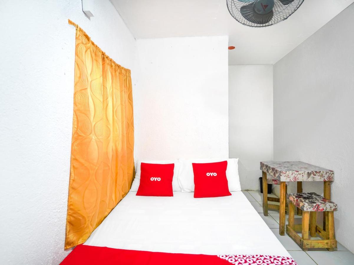 Oyo 875 Madhavi Beach Resort Balibago Eksteriør billede