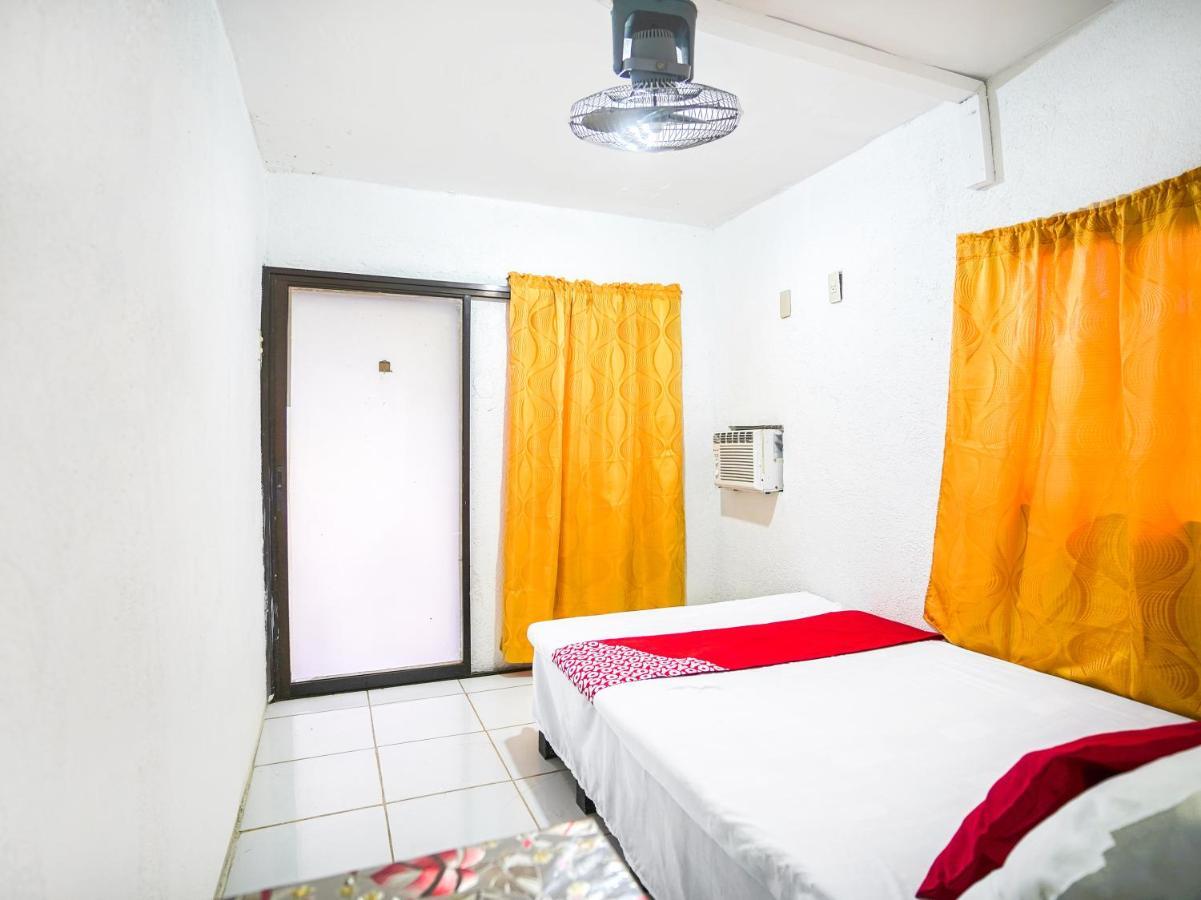 Oyo 875 Madhavi Beach Resort Balibago Eksteriør billede